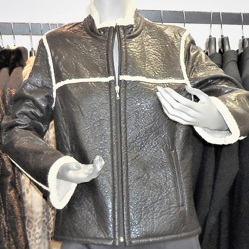 APANAGE BRAND SHORT COAT LINING IN WOOL NWOT